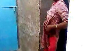 Calcutta muslim showing breasts