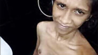 Slim Figure Small Boob Lankan Bath Girl