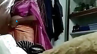 Spy cam recording Desi Auntie Wearing Saree