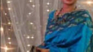 Desi woman leaked video clips