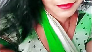 hot marwadi housewife bhabhi roshni milky navel cleavage show