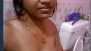 Desi Beautiful Bhabi Village Showing