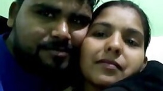 Kolkata bhabi kissing