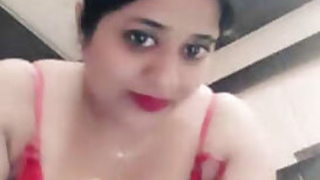 Desi Beautiful Bhabhi Selfie For Lover