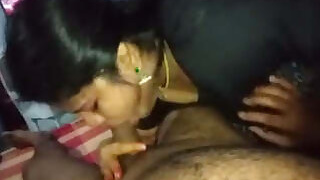 Indian Bhabhi gives BJ