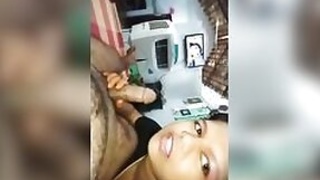 Indian girl gives oral sex to her cousin
