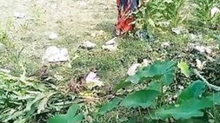 Bengali housewife pleases Desi's husband with good XXX sex in the yard