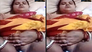 Horny Bhabhi shows her tits and jerks her fingers Part 2