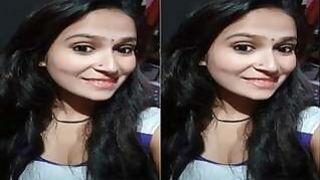 Horny Desi Indian girl Shows her tits and jerks off part